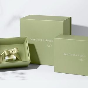 Van Cleef & Arpels Box